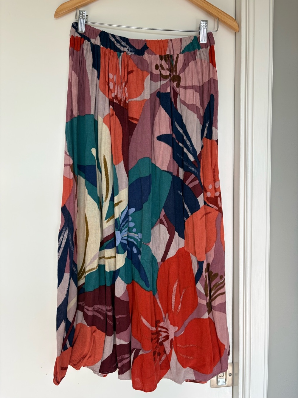 Multicolor Floral Button-Front Maxi Skirt - Picture 3 of 4